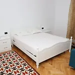 Eda Center Apartman *