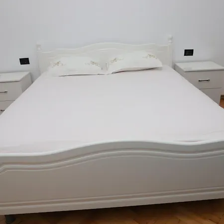 Apartament Eda Center