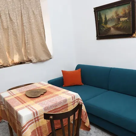 Eda Center Apartament *