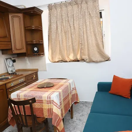 Eda Center Apartment *